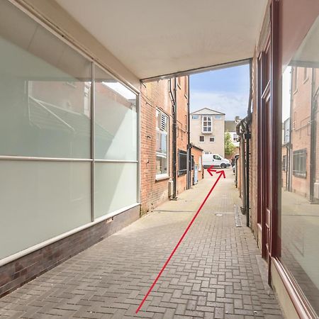 1-Bed Seaside Apartment With Parking Cromer Eksteriør bilde