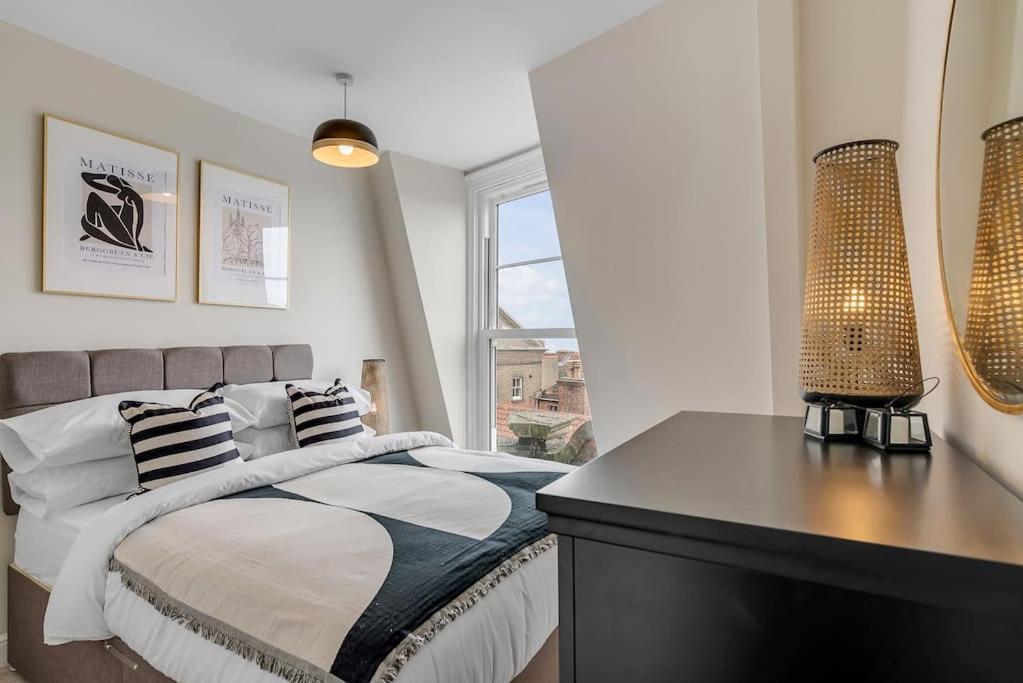 1-Bed Seaside Apartment With Parking Cromer Eksteriør bilde
