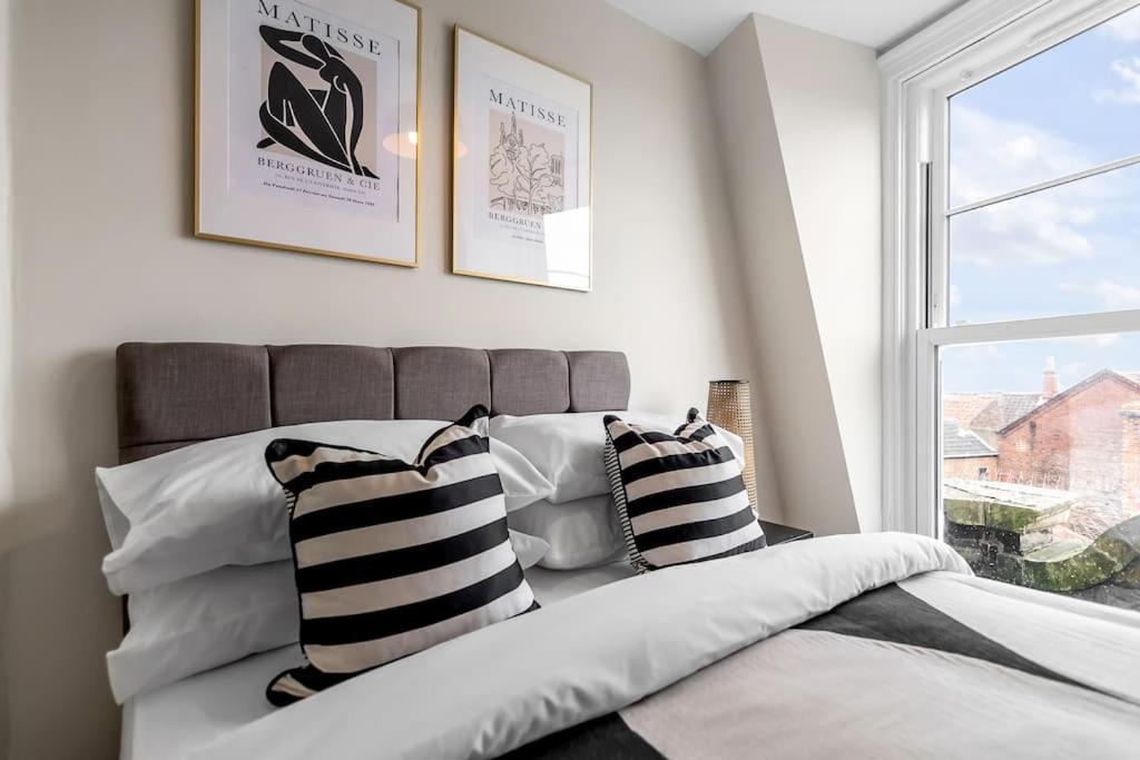 1-Bed Seaside Apartment With Parking Cromer Eksteriør bilde